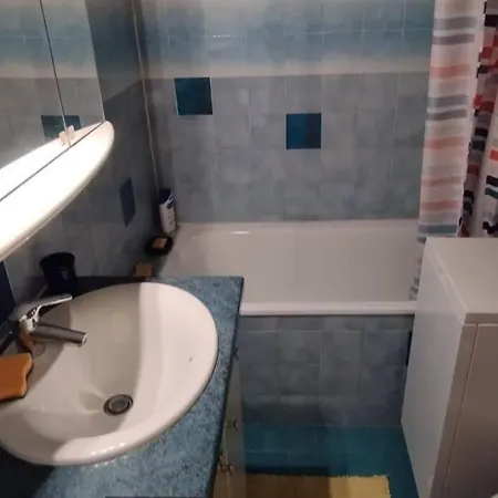 Apartment Coquet Avec Piscine A 200m De La *