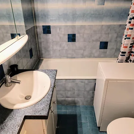 Coquet Avec Piscine à 200m De La Appartement Bandol