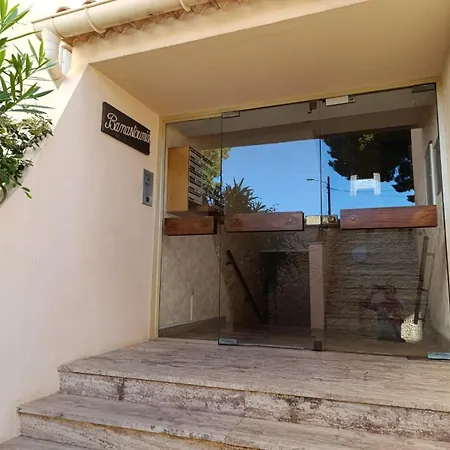 Coquet Avec Piscine A 200m De La * 邦多勒